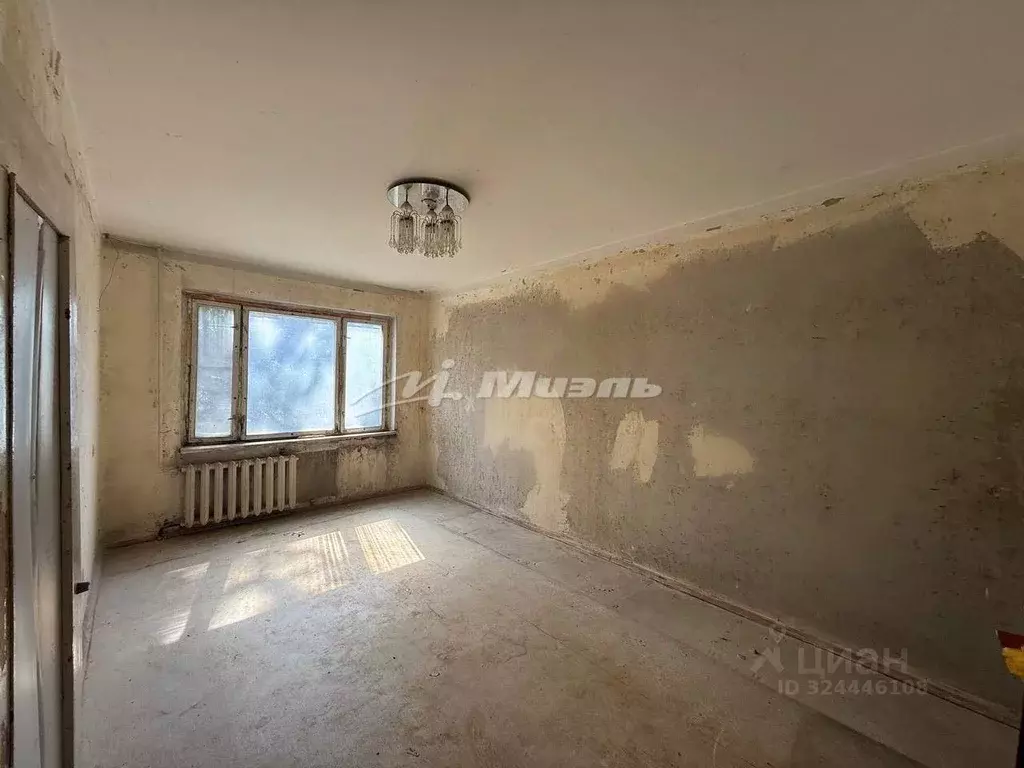 3-к кв. Крым, Симферополь ул. 60 лет Октября, 13/64 (69.5 м) - Фото 1