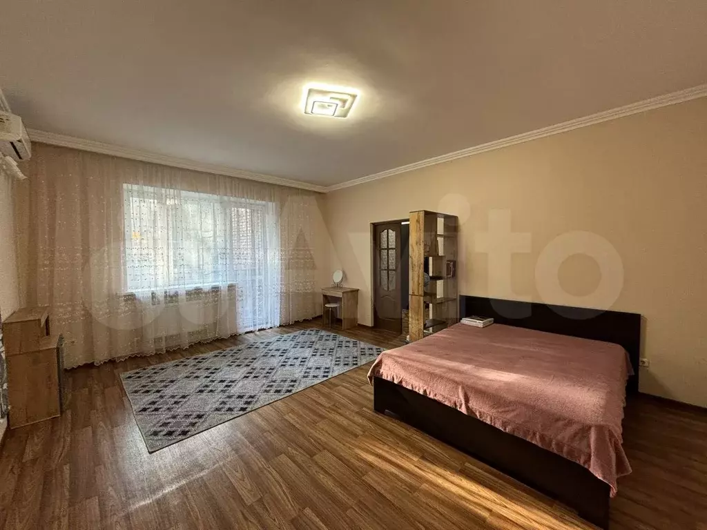 1-к. квартира, 60 м, 1/5 эт. - Фото 0