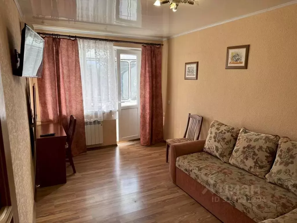 2-к кв. Краснодарский край, Геленджик ул. Горького, 10 (50.0 м) - Фото 1