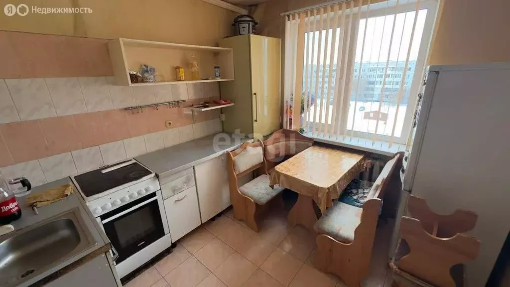 3-комнатная квартира: Омск, улица Василия Маргелова, 391 (63.1 м) - Фото 1