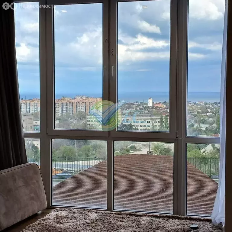 2-комнатная квартира: Феодосия, улица Грина, 43 (70 м) - Фото 1