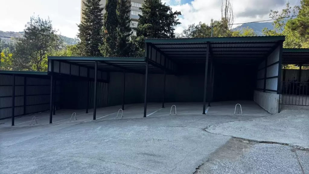 Гараж в Крым, Ялта ул. Кривошты, 11А (18 м) - Фото 1