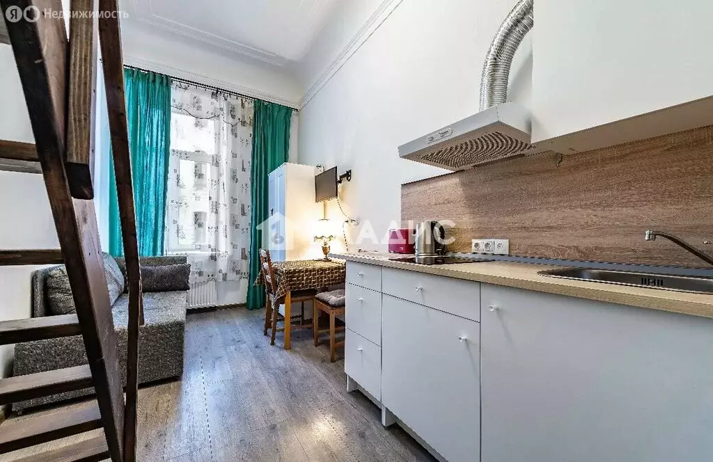 Квартира-студия: Санкт-Петербург, Гатчинская улица, 35 (18 м) - Фото 1