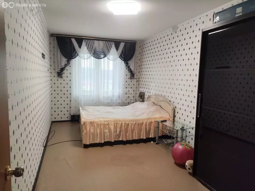 3-комнатная квартира: Сатка, улица Металлургов, 23 (73.8 м) - Фото 2