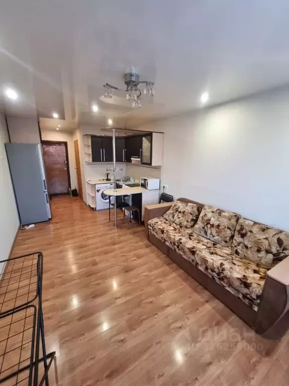 Студия Приморский край, Владивосток Окатовая ул., 18 (24.0 м) - Фото 2