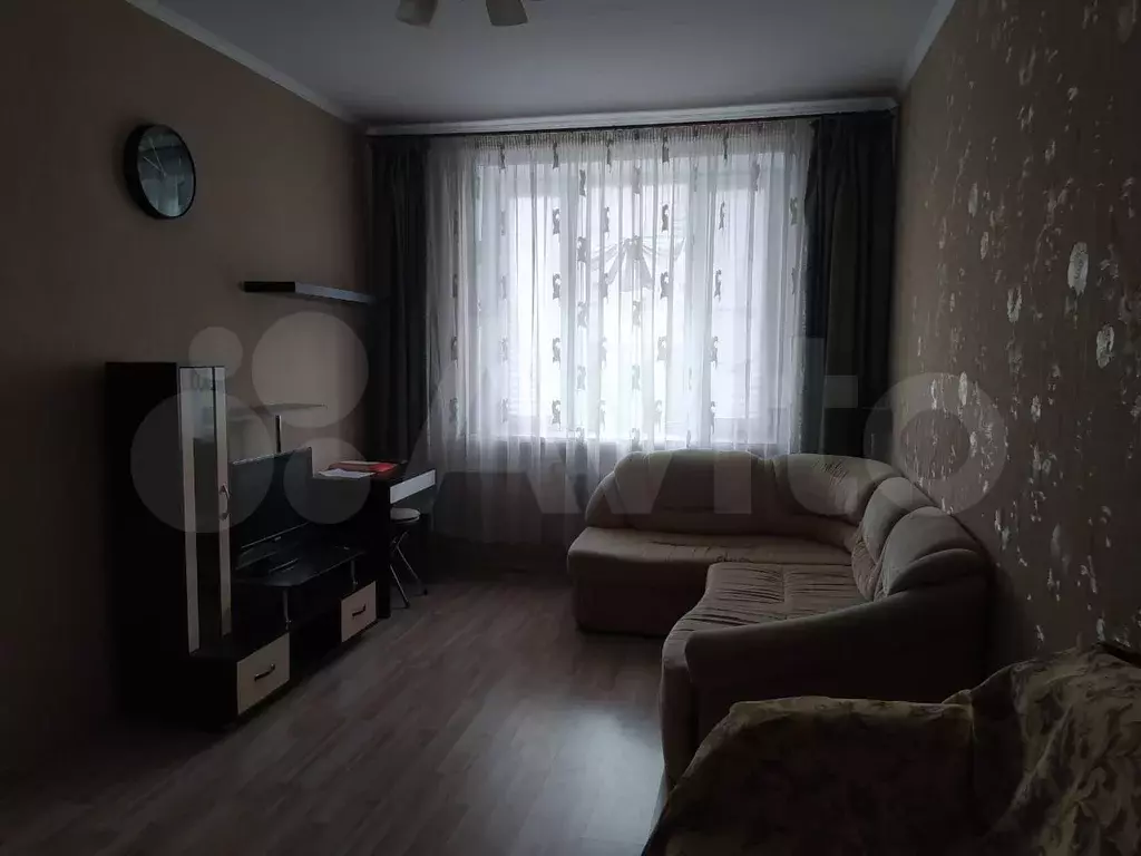 1-к. квартира, 42 м, 9/9 эт. - Фото 0