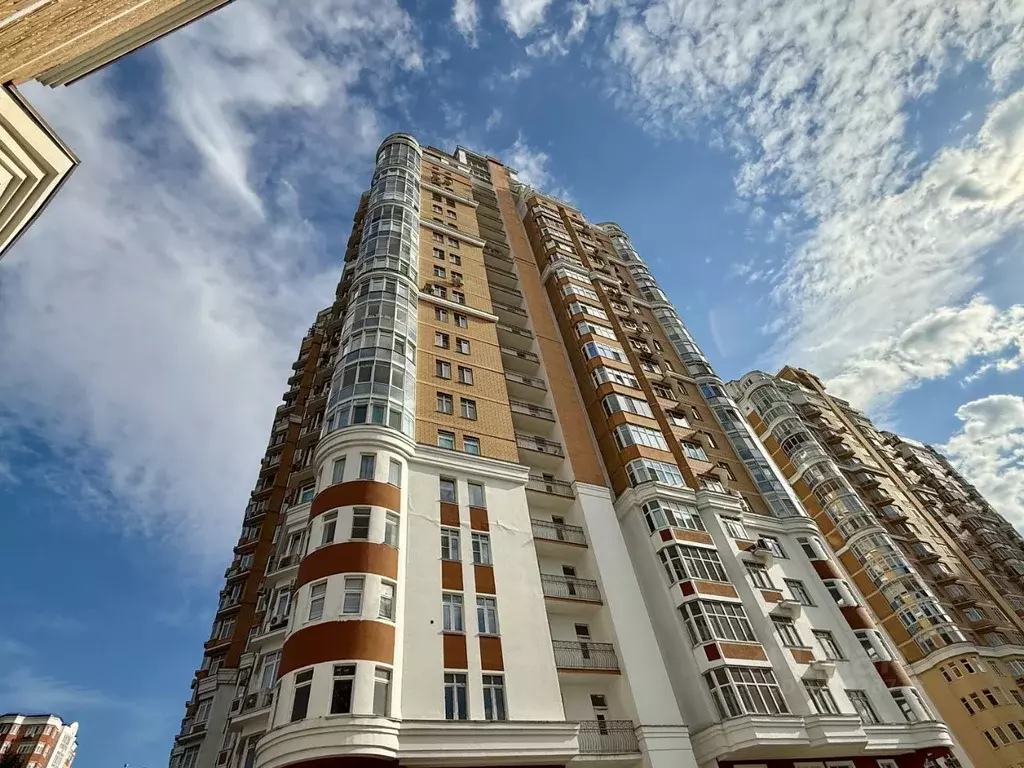 3-к кв. Москва Староволынская ул., 12к4 (167.5 м) - Фото 1