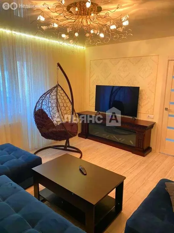 3-комнатная квартира: Усть-Лабинск, Красная улица, 234А (75 м) - Фото 1