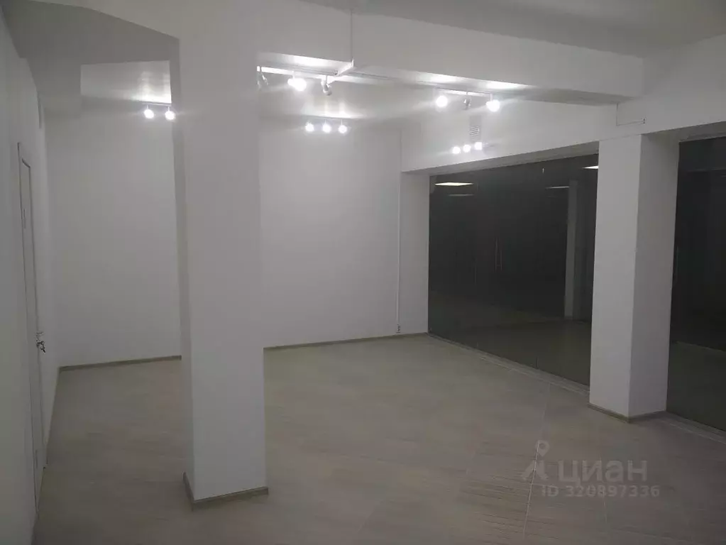 Помещение свободного назначения в Московская область, Химки ул. ... - Фото 1