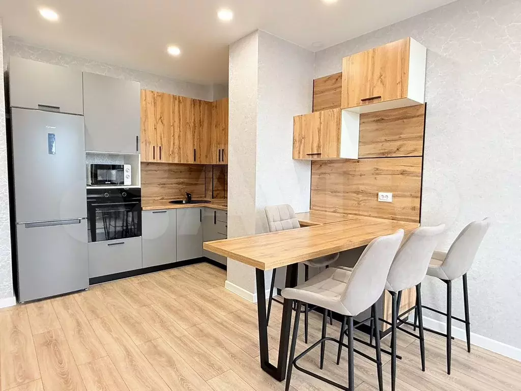 2-к. квартира, 60 м, 9/16 эт. - Фото 1