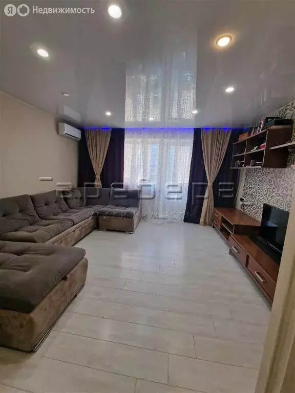 3-комнатная квартира: Красноярск, улица 9 Мая, 39 (65 м) - Фото 0