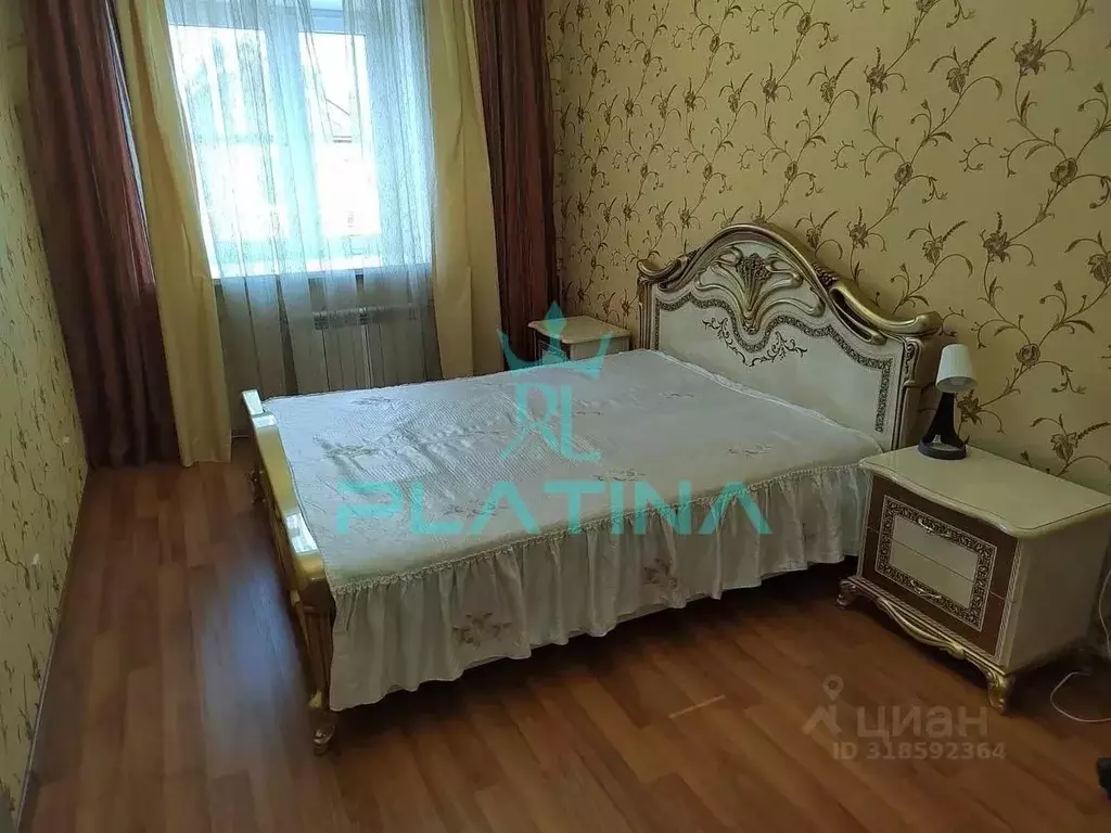 2-к кв. Татарстан, Казань Габдуллы Тукая ул., 75г (77.0 м) - Фото 1
