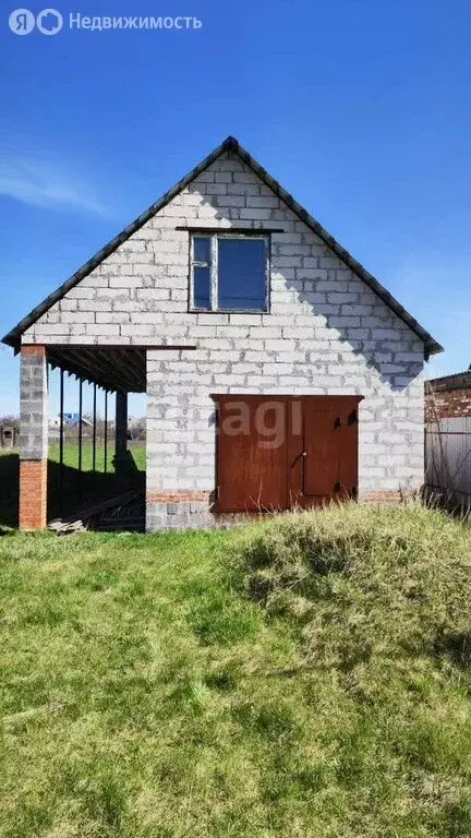 Дом в Старооскольский городской округ, село Нижнеатаманское, 1-й ... - Фото 1