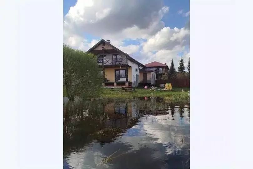 Дом в Челябинская область, Сосновский муниципальный округ, с. ... - Фото 1