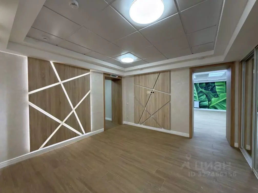 Помещение свободного назначения в Свердловская область, Екатеринбург ... - Фото 1