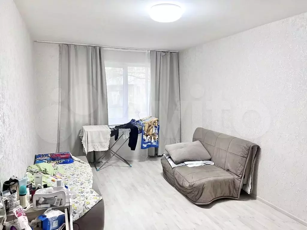 Комната 17 м в 3-к., 1/5 эт. - Фото 0