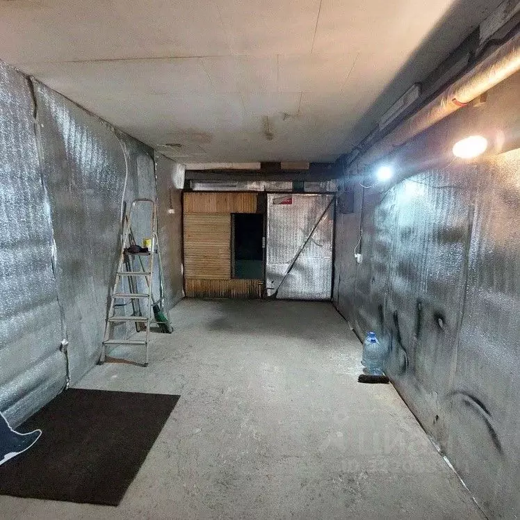 Гараж в Свердловская область, Екатеринбург ул. Советская, 7к4 (18 м) - Фото 1