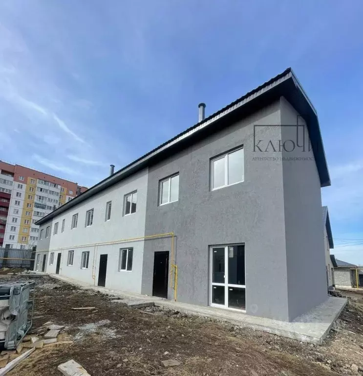 Таунхаус в Челябинская область, Магнитогорск ул. Новая (90 м) - Фото 1