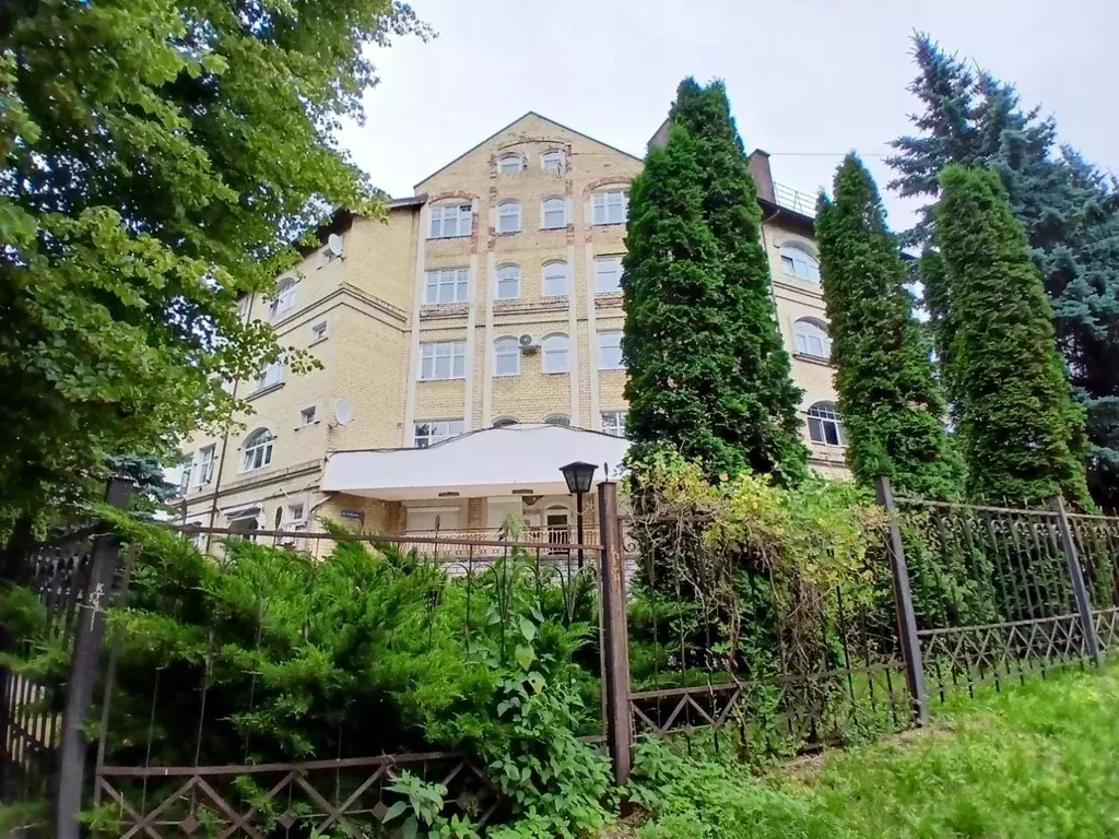 4-к кв. Калининградская область, Калининград ул. Алябьева, 12 (146.0 ... - Фото 0