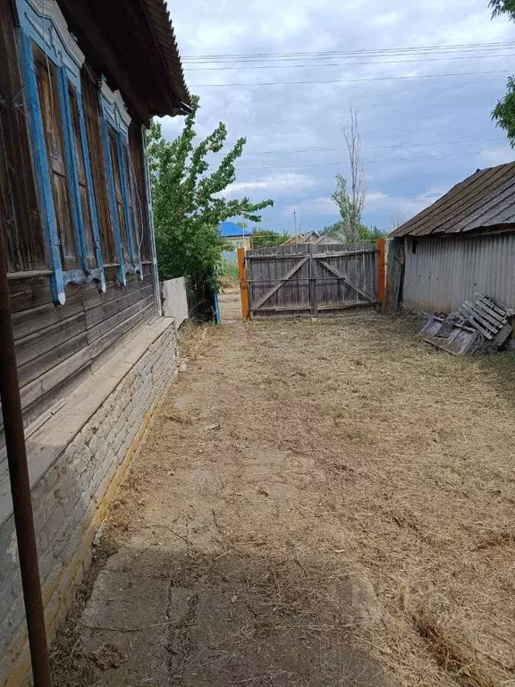 Дом в Волгоградская область, Старополтавский район, с. Иловатка ул. ... - Фото 1