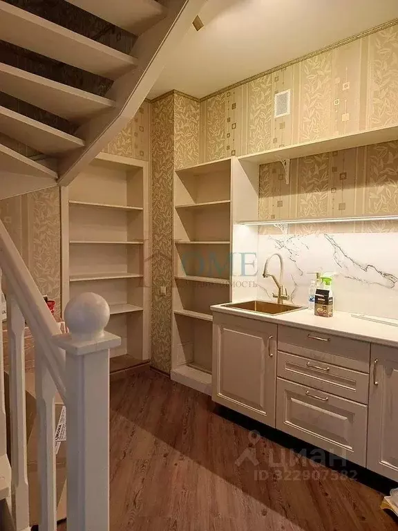 3-к кв. Новосибирская область, Новосибирск ул. Зеленая Горка, 11 (86.0 ... - Фото 1