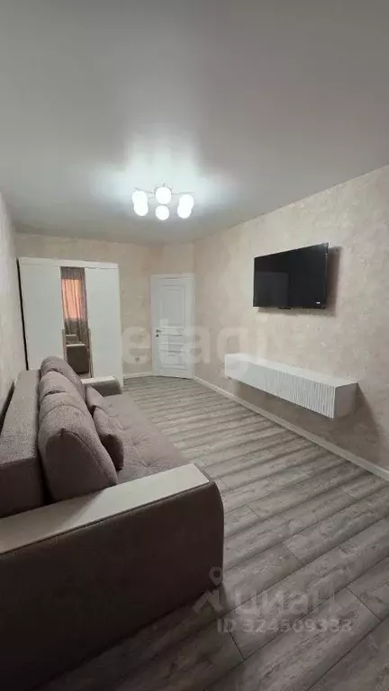 1-к кв. Ямало-Ненецкий АО, Новый Уренгой Строителей мкр, 5к5 (38.5 м) - Фото 1