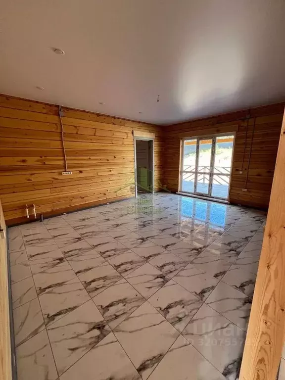 Дом в Бурятия, Тарбагатайский район, Саянтуйское с/пос, с. Нижний ... - Фото 1