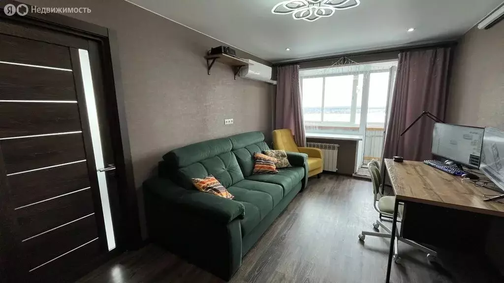 2-комнатная квартира: Томск, улица Савиных, 2 (40 м) - Фото 1