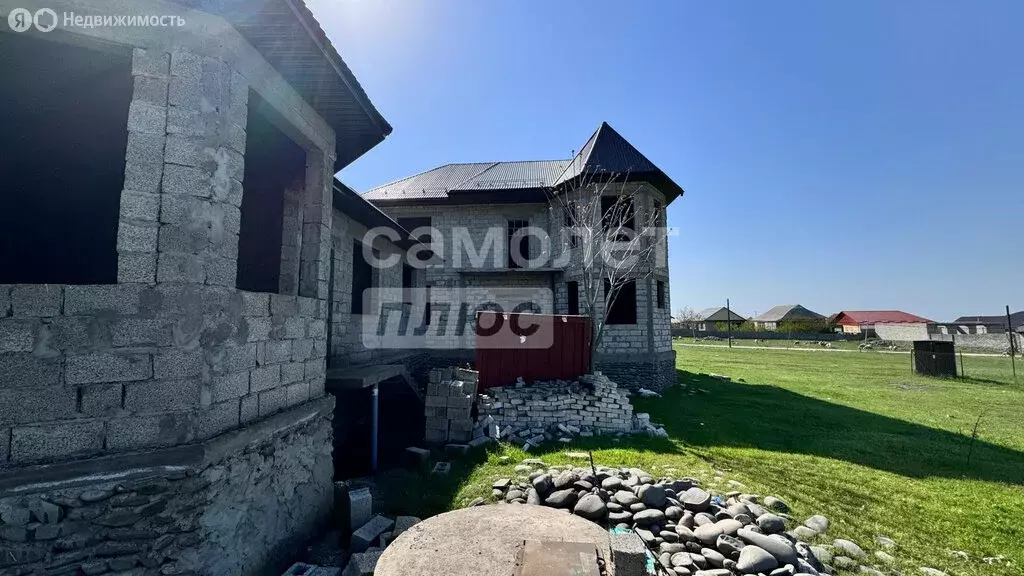 Дом в Хасавюрт, посёлок Мичурина, Полевая улица, 16 (350 м) - Фото 1
