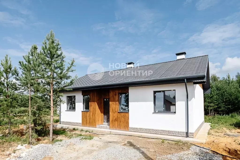 Дом в Свердловская область, Белоярский муниципальный округ, пос. ... - Фото 1