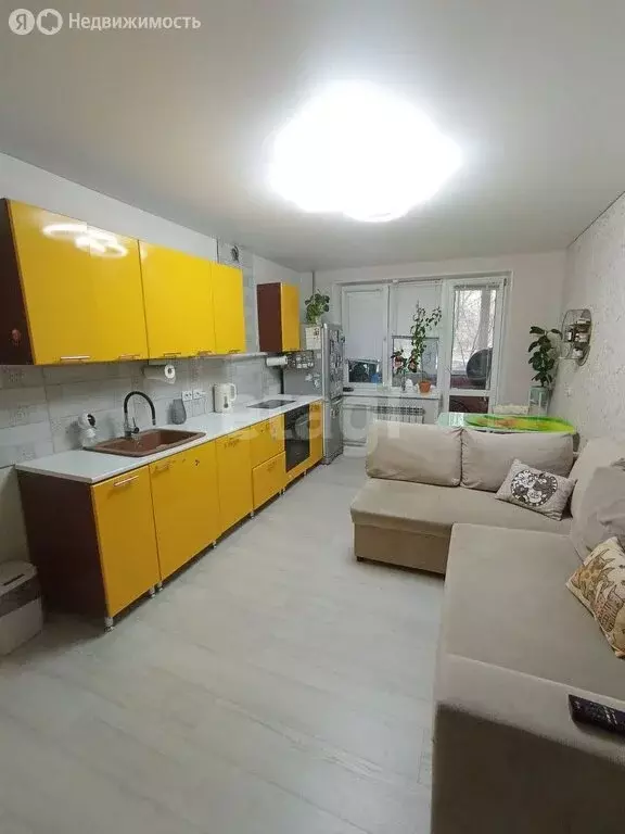 3-комнатная квартира: Тольятти, Ленинский проспект, 31 (63.5 м) - Фото 1