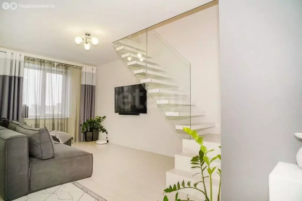 4-комнатная квартира: Пермь, шоссе Космонавтов, 120 (110 м) - Фото 1