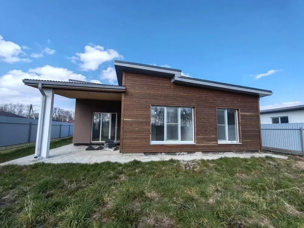 Дом в Краснодарский край, Северский район, Калужское с/пос, Калужская ... - Фото 1