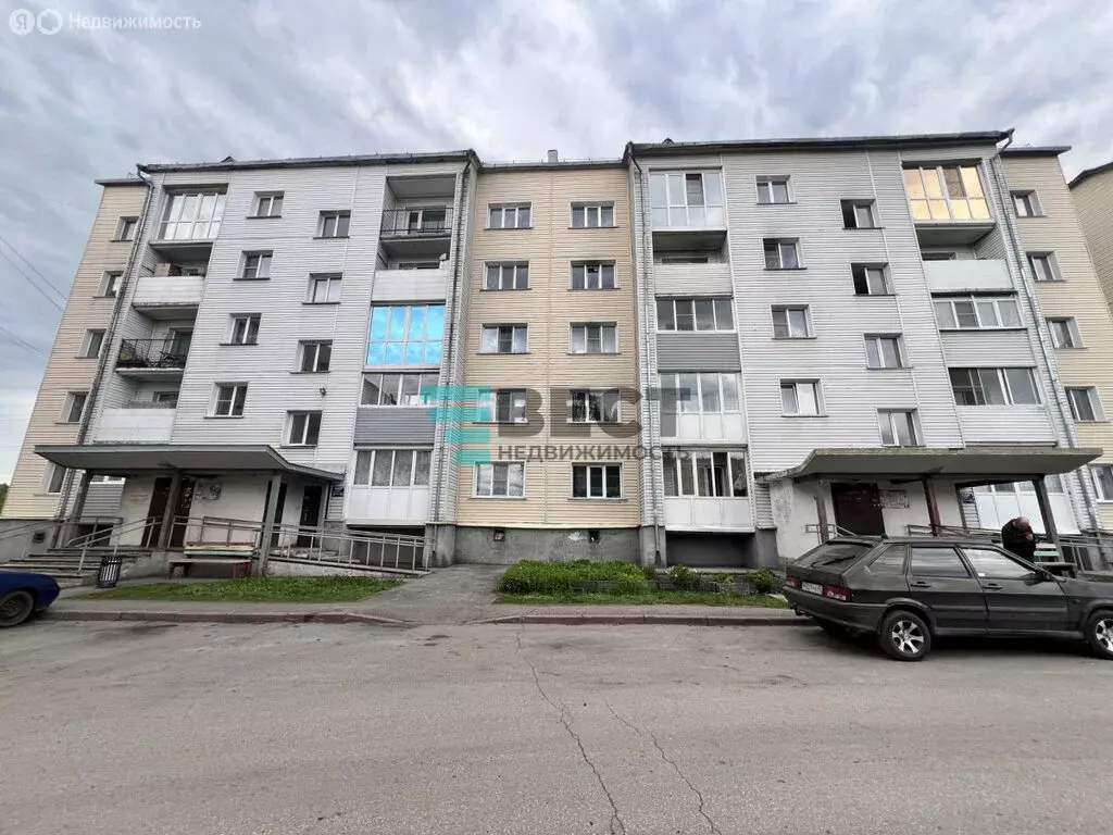 3-комнатная квартира: Полысаево, улица Молодогвардейцев, 24 (78.8 м) - Фото 1