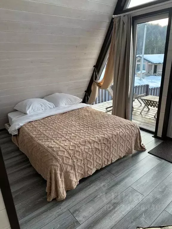 Дом в Алтай, Майминский район, Манжерокское с/пос, с. Озерное ул. ... - Фото 1