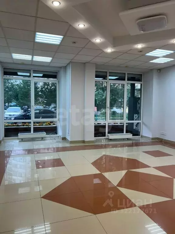 Помещение свободного назначения в Тюменская область, Тюмень ... - Фото 1