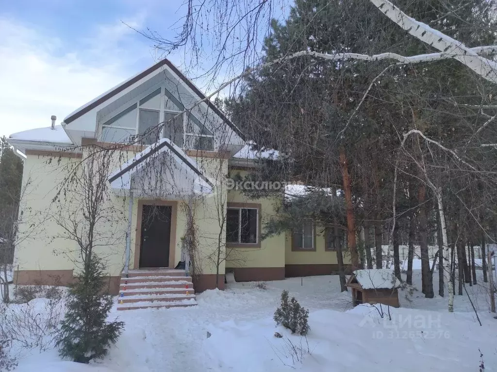 Дом в Тюменская область, Тюмень Три Сосны мкр, ул. Липовая (280 м) - Фото 0
