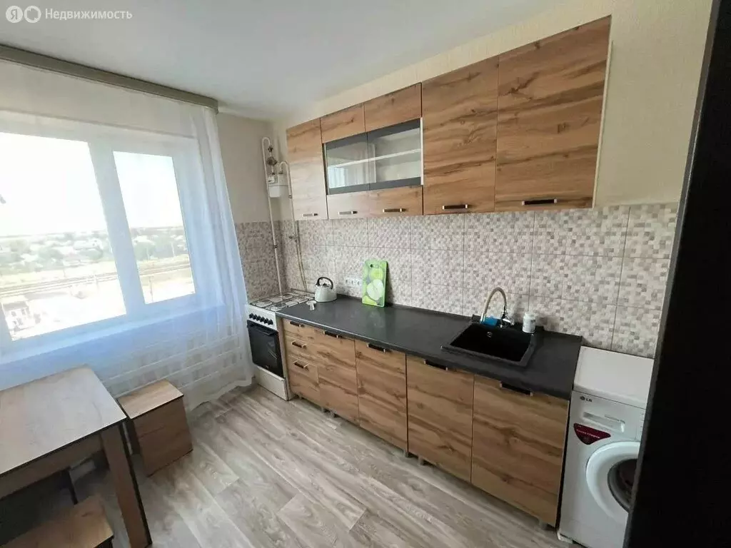 3-комнатная квартира: Ленино, улица Энгельса, 15 (66.4 м) - Фото 2