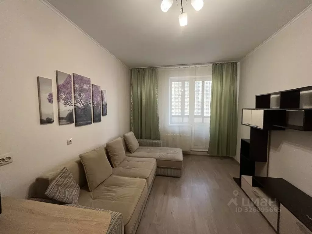 Студия Ленинградская область, Мурино Всеволожский район, аллея ... - Фото 1