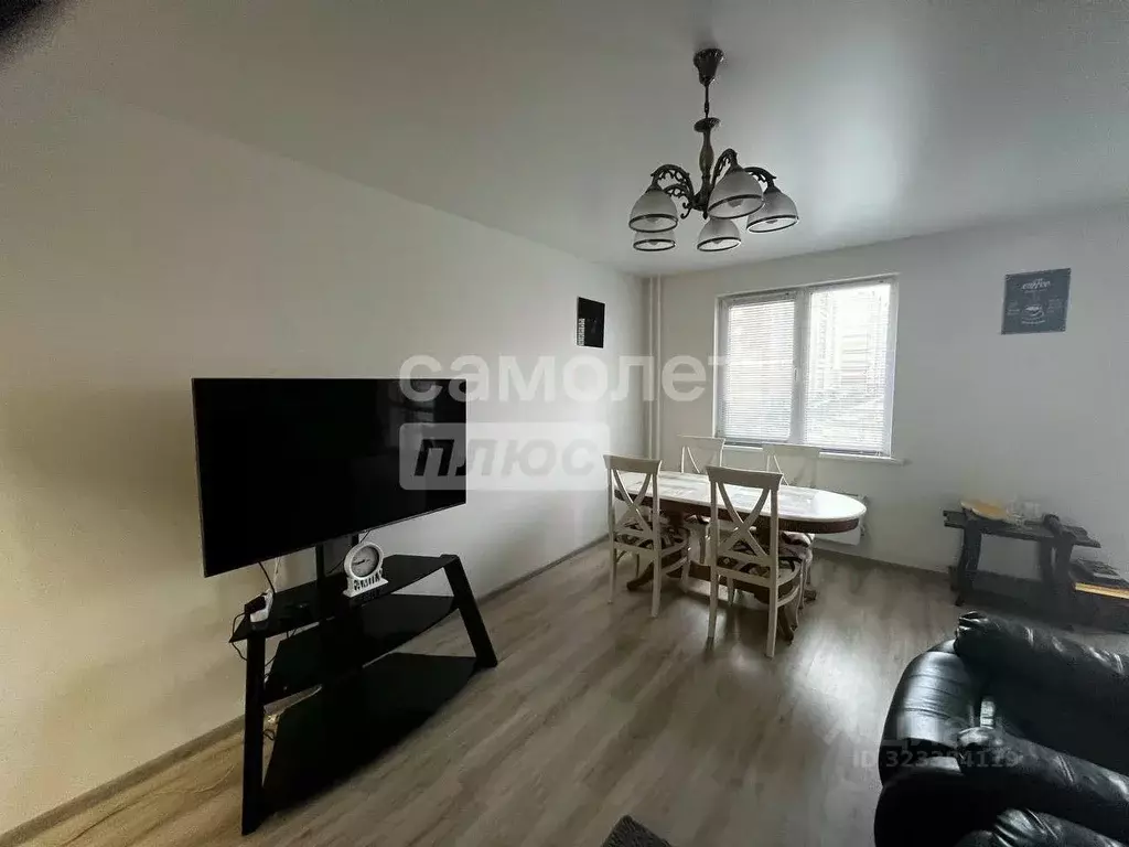 3-к кв. Курская область, Курск просп. Надежды Плевицкой, 23 (66.1 м) - Фото 2