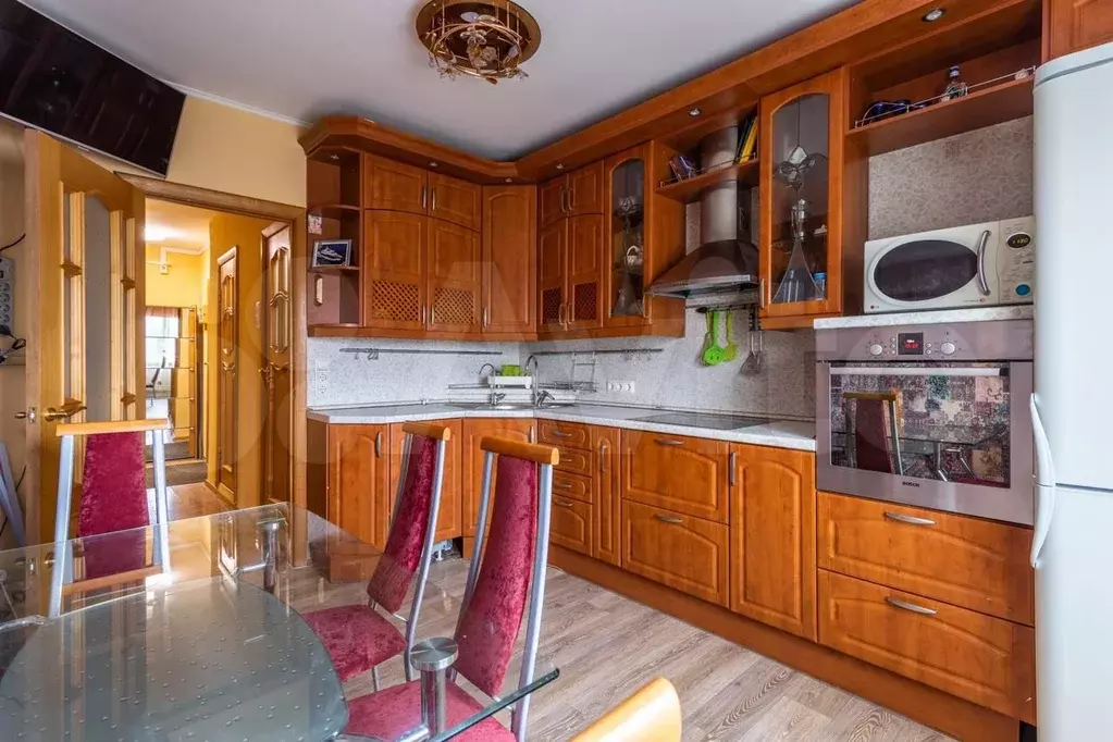 2-к. квартира, 70 м, 9/10 эт. - Фото 1