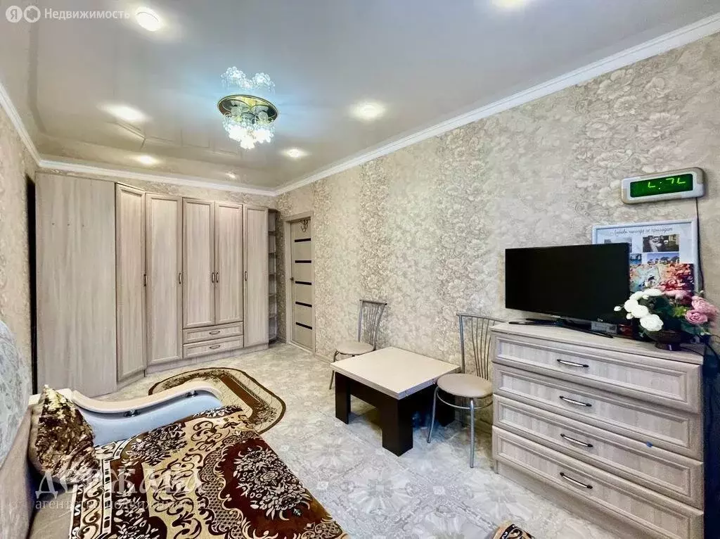 1-комнатная квартира: Старый Оскол, микрорайон Ольминского, 9 (38 м) - Фото 0