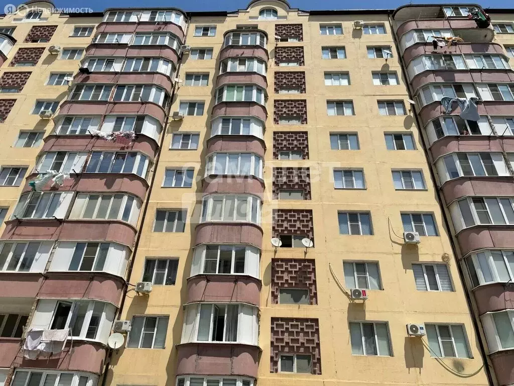 3-комнатная квартира: Каспийск, проспект Акулиничева, 13А (76 м) - Фото 1
