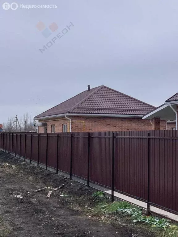 Дом в Динской район, станица Новотитаровская (89.4 м) - Фото 1