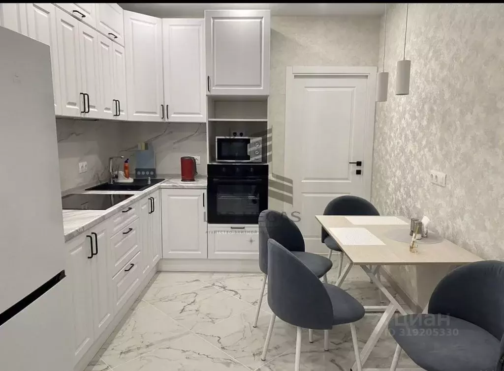 2-к кв. Татарстан, Казань ул. Анаса Тазетдинова, 1 (50.0 м) - Фото 0