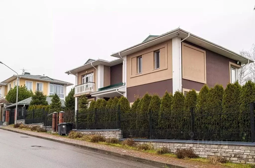 Коттедж, 608.9 м - Фото 1