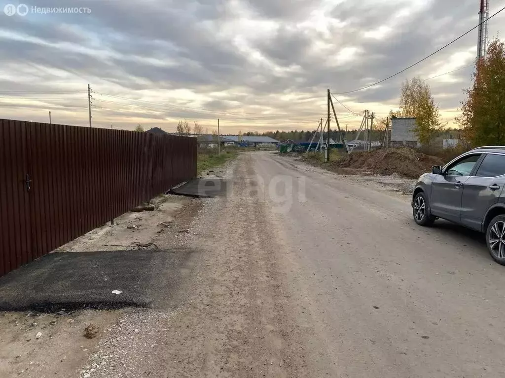 Участок в Тюменский район, деревня Ушакова, Советская улица (6.8 м) - Фото 1