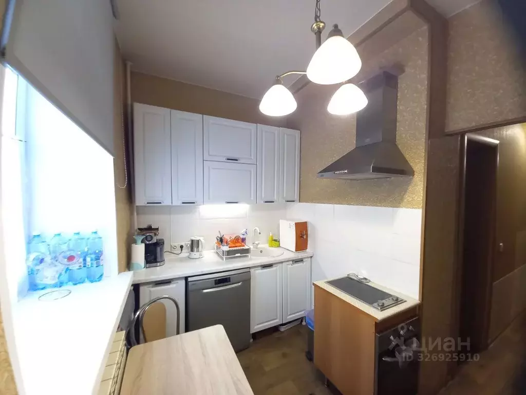 2-к кв. Томская область, Северск Первомайская ул., 31 (56.4 м) - Фото 2
