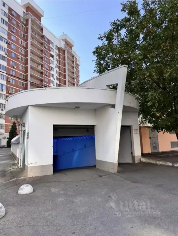Гараж в Краснодарский край, Краснодар Юбилейный мкр, ул. 70-летия ... - Фото 1