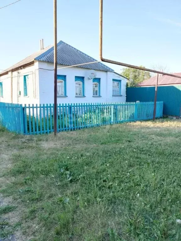 Дом в Белгородская область, Новооскольский городской округ, с. ... - Фото 0